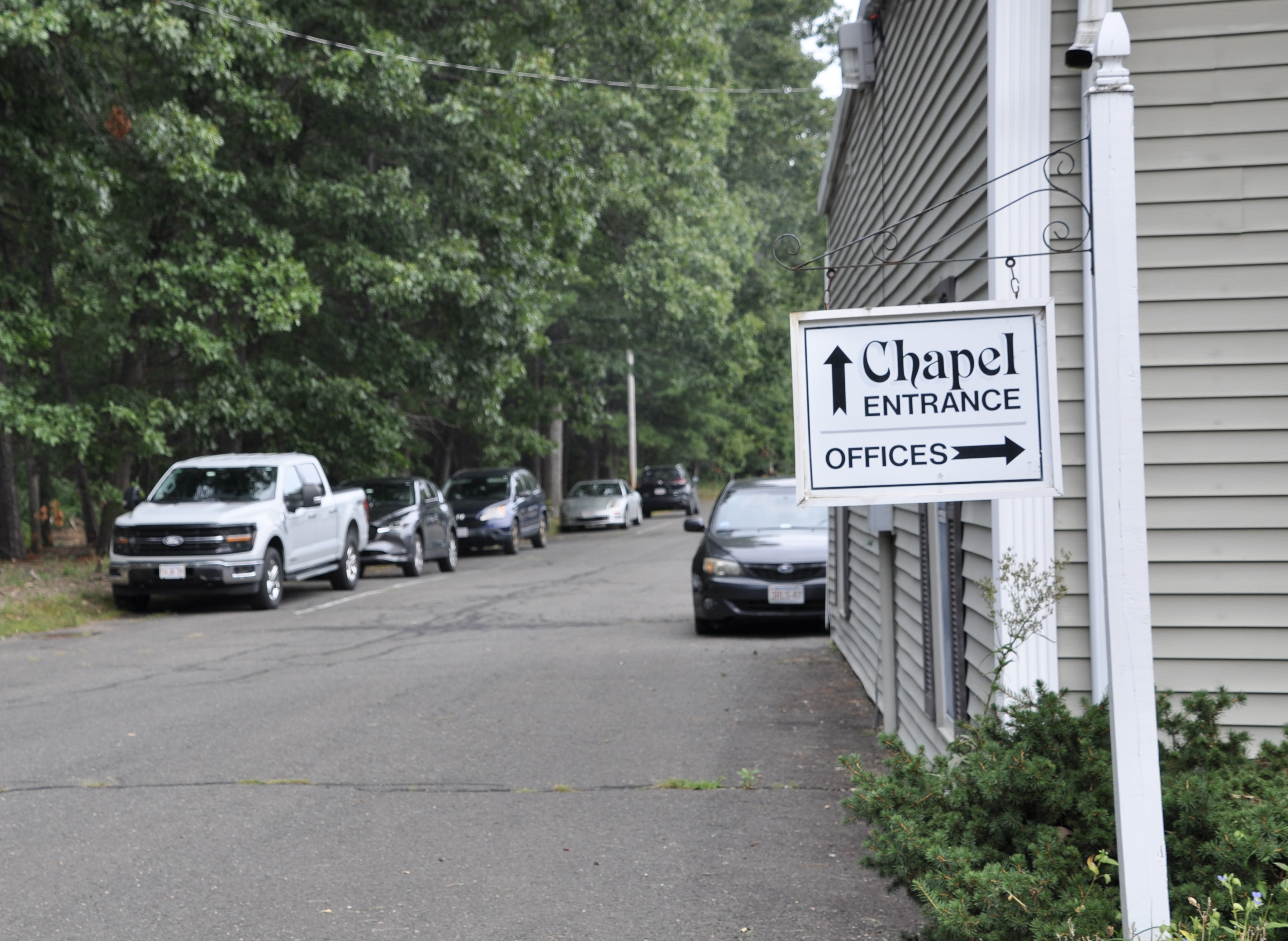 Follow the signs to the chapel entrance